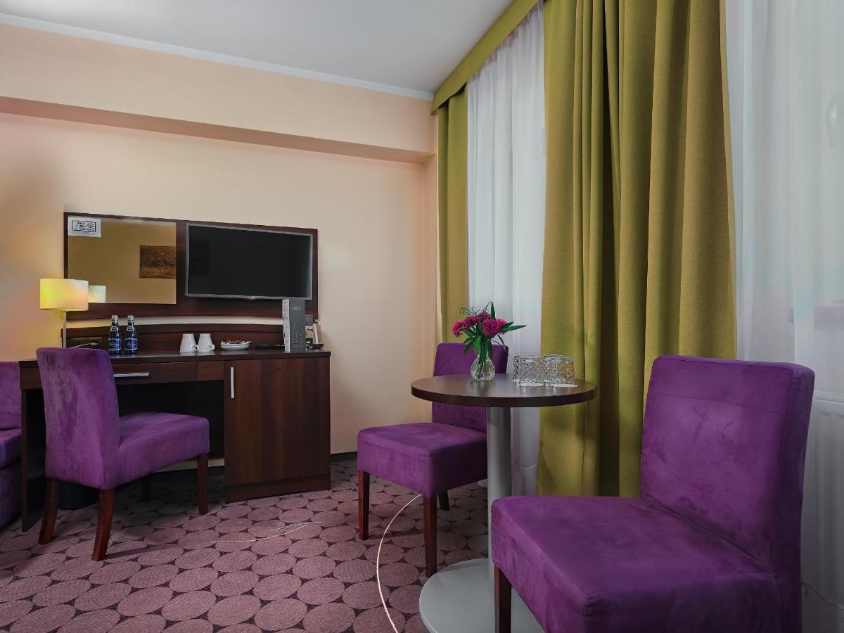 Aparthotel Lumen Kraków Exteriör bild